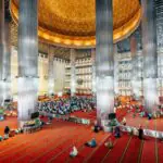 Cara Masjid Istiqlal Salurkan Daging Kurban Tanpa Sistem Antrean di Lokasi - BengkuluTerkini.com