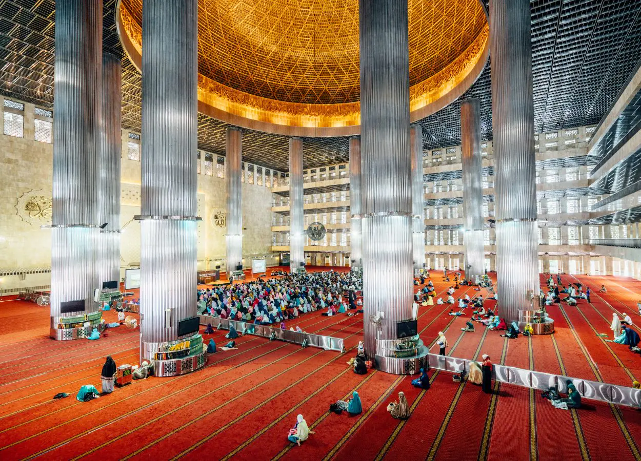 Cara Masjid Istiqlal Salurkan Daging Kurban Tanpa Sistem Antrean di Lokasi
