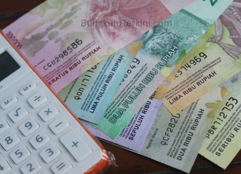 Purbaya Ungkap Dampak Rupiah Tembus Rp17.500 pada APBN - BengkuluTerkini.com