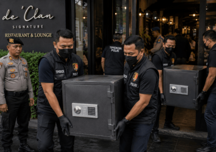 Polisi Angkut Dua Brankas dari Restoran di Cipete, Diduga Terkait Kasus Korupsi dan TPPU