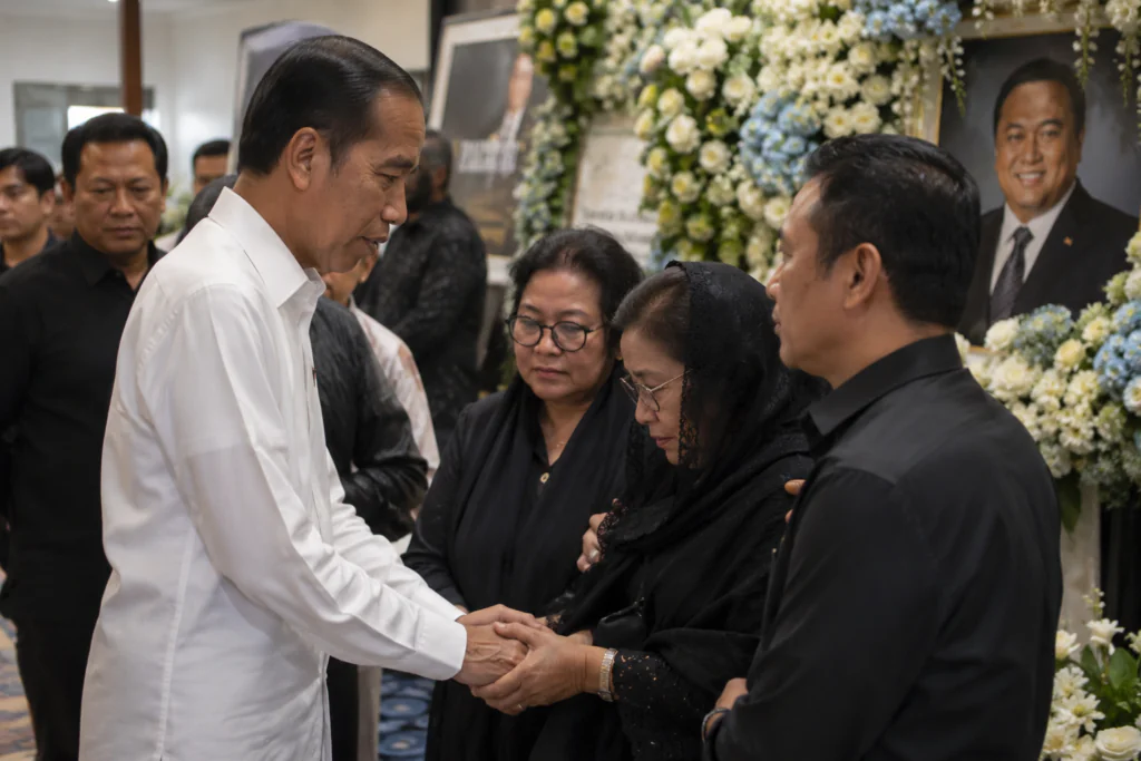 Jokowi Kenang Rachmat Gobel sebagai Menteri Pekerja Keras saat Takziah ke Rumah Duka