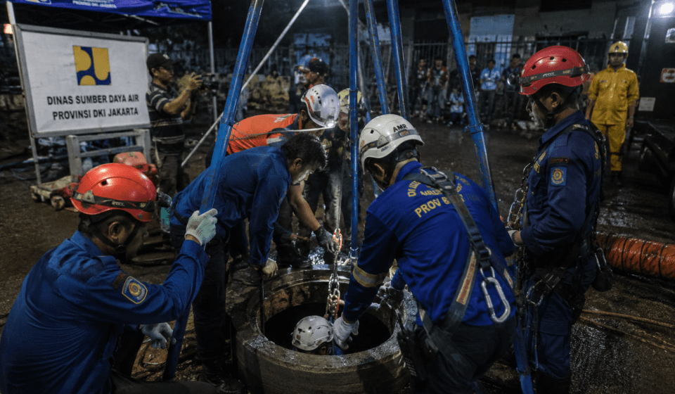 Tiga Pekerja Tewas di Gorong-gorong Cipayung Bukan Petugas Dinas SDA DKI Tiga Pekerja Tewas di Gorong-gorong Cipayung Bukan Petugas Dinas SDA DKI