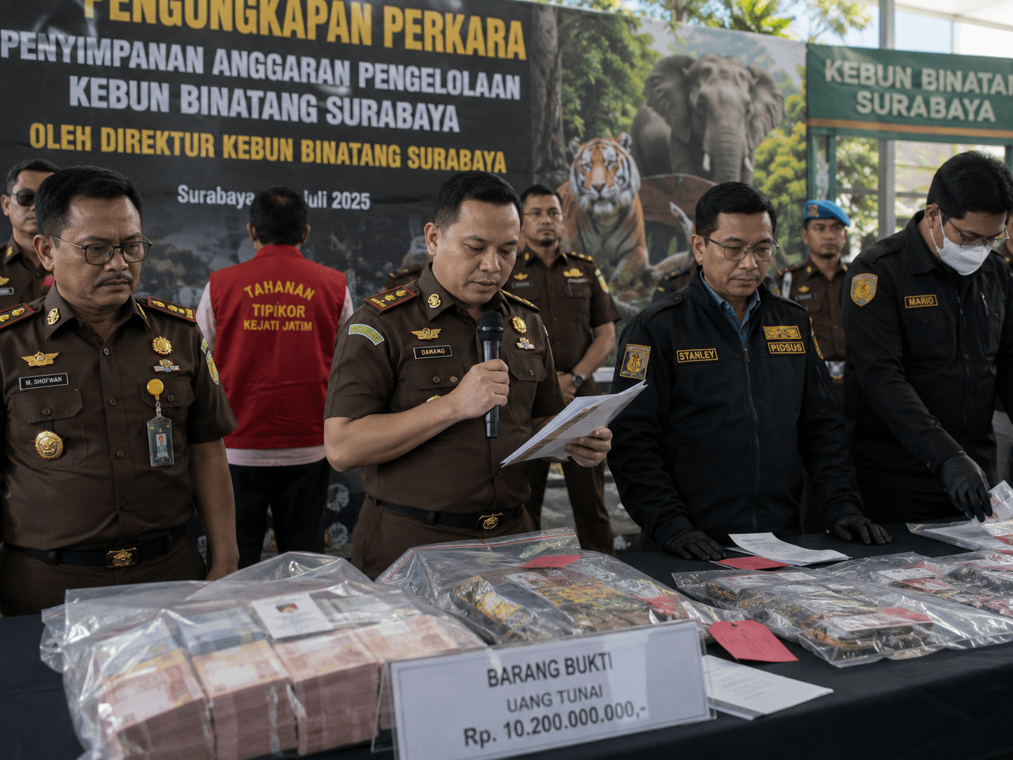 Dugaan Korupsi Kebun Binatang Surabaya, Kerugian Negara Rp. 10,2 Milyar