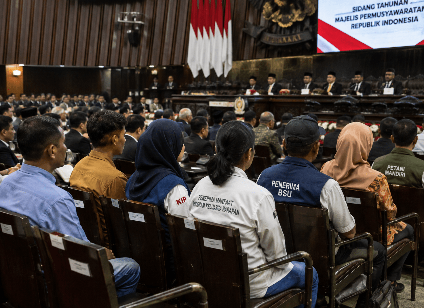 Penerima Manfaat Program Pemerintah Hadir di Sidang MPR