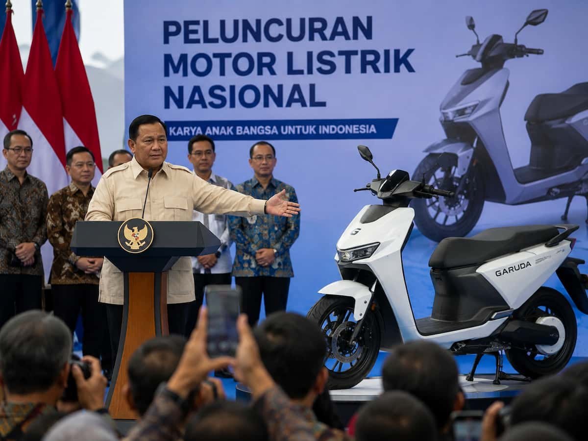 Prabowo Resmikan Motor Listrik Nasional Hari Ini